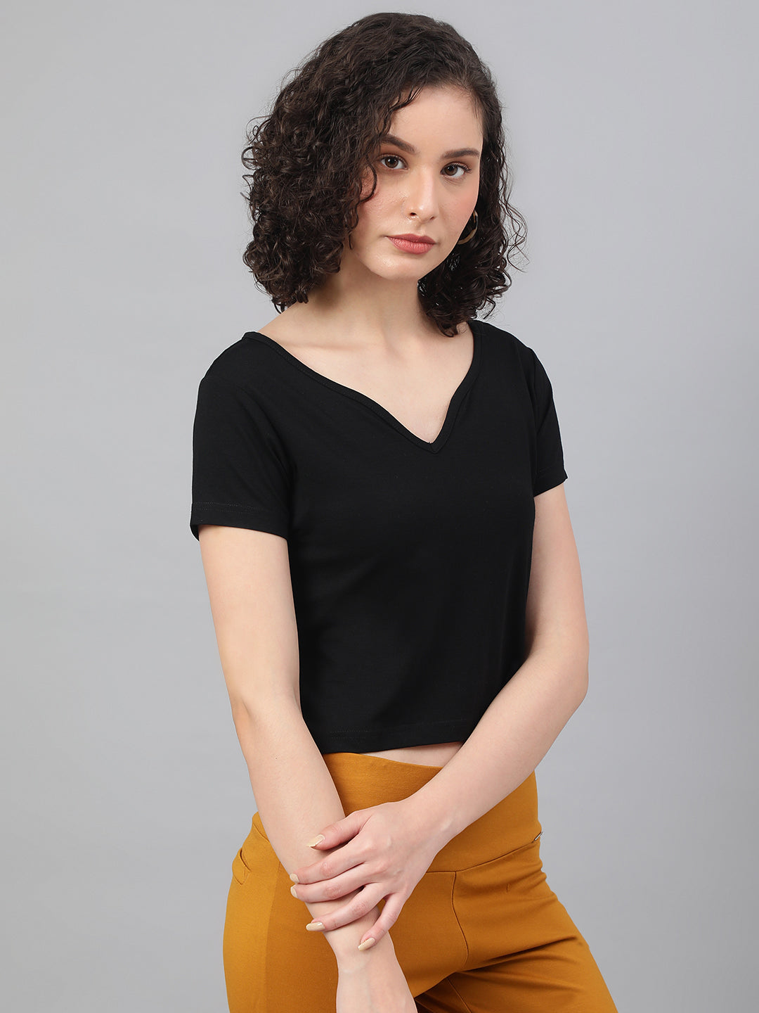Supima V-Neck Crop : Black